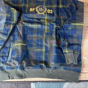 Plaid Crewneck Sweatshirt in Olive & Navy with Yellow Crest
